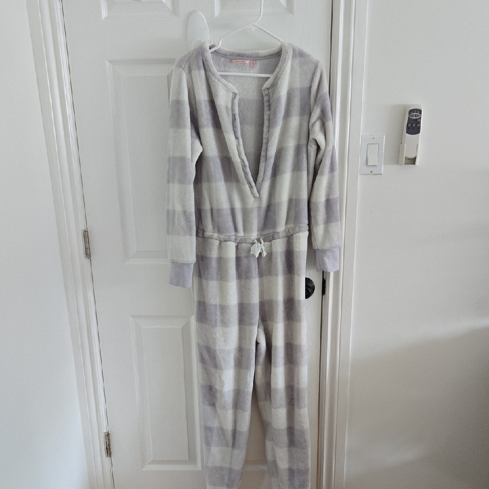 La Vie En Rose Kids Pajama Set in Gray and White
